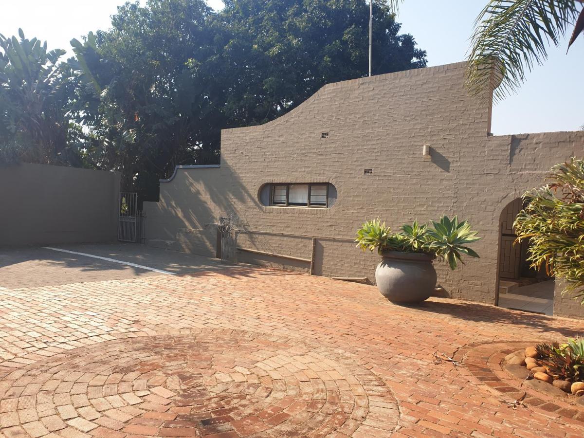 Hotel 32 on Mendoza Durban Exterior foto